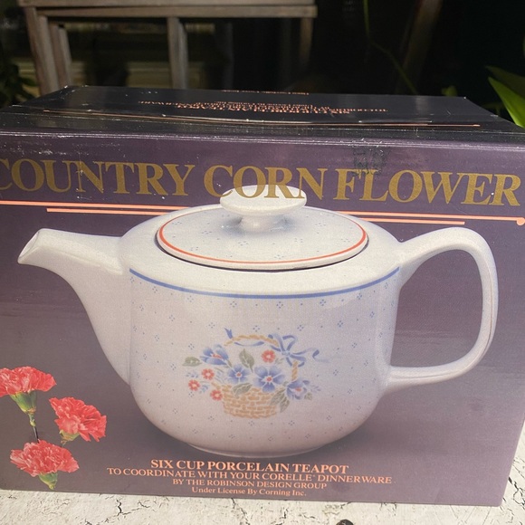 NIB Country Cornflower 6 Cup Teapot matches the Corelle Pattern - Picture 9 of 11